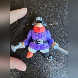 Vintage 1994 Fisher Price Great Adventures Shark Raft Captain Pirate 2.5” Figure